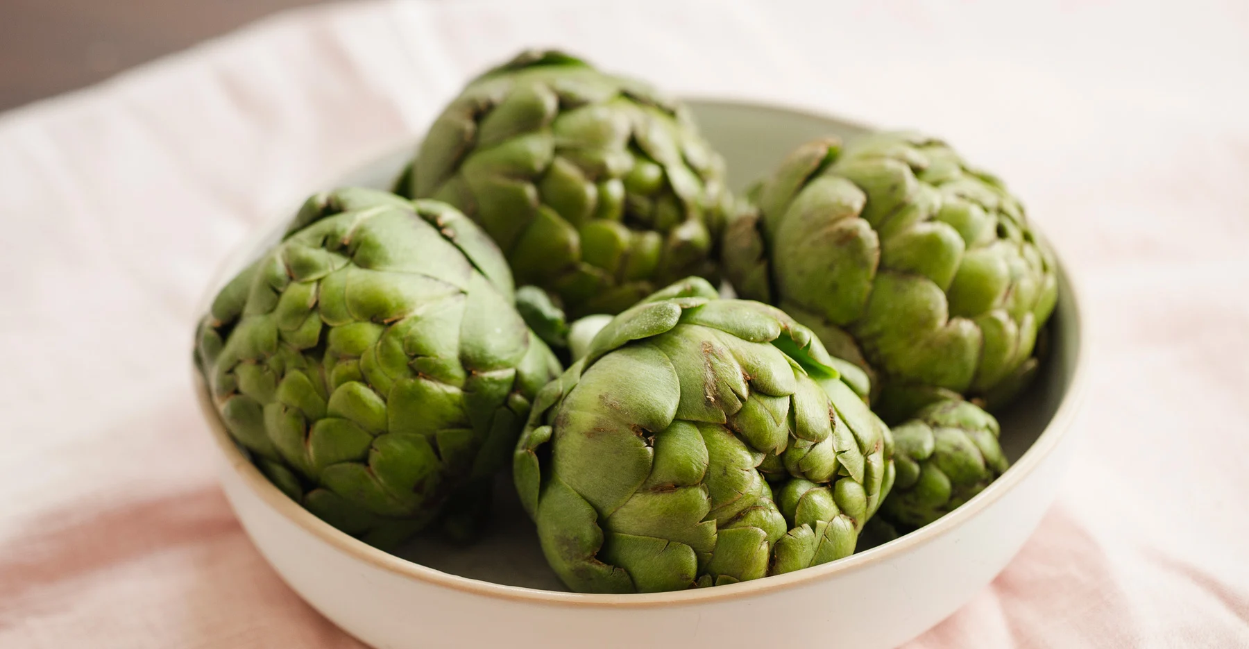 artichokes in a bowl
